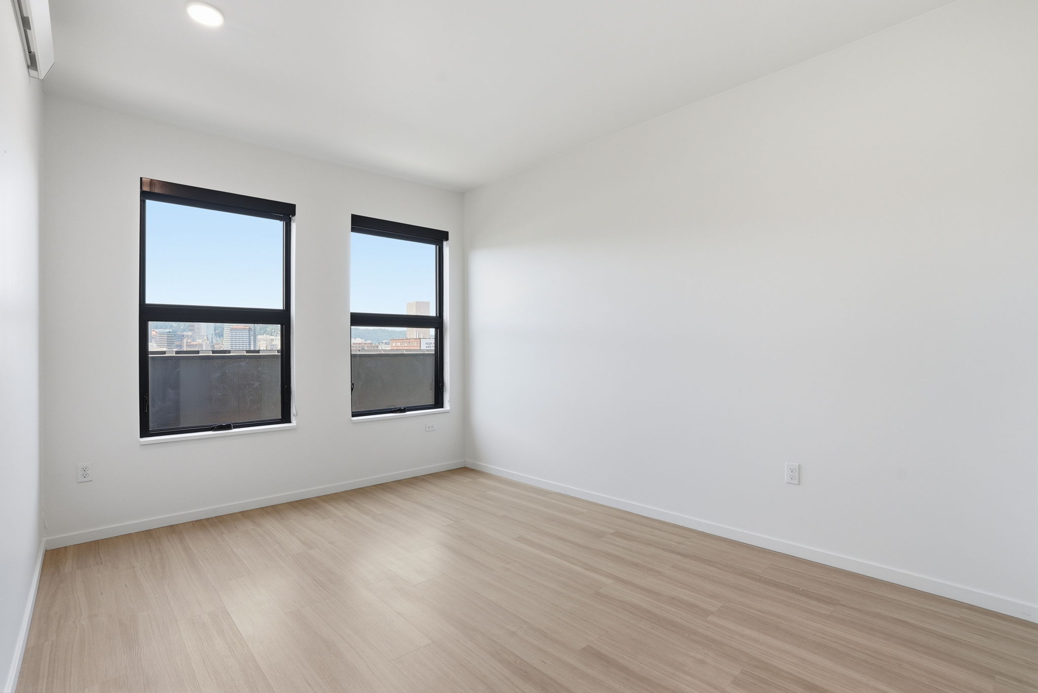 Grand Belmont Image 60