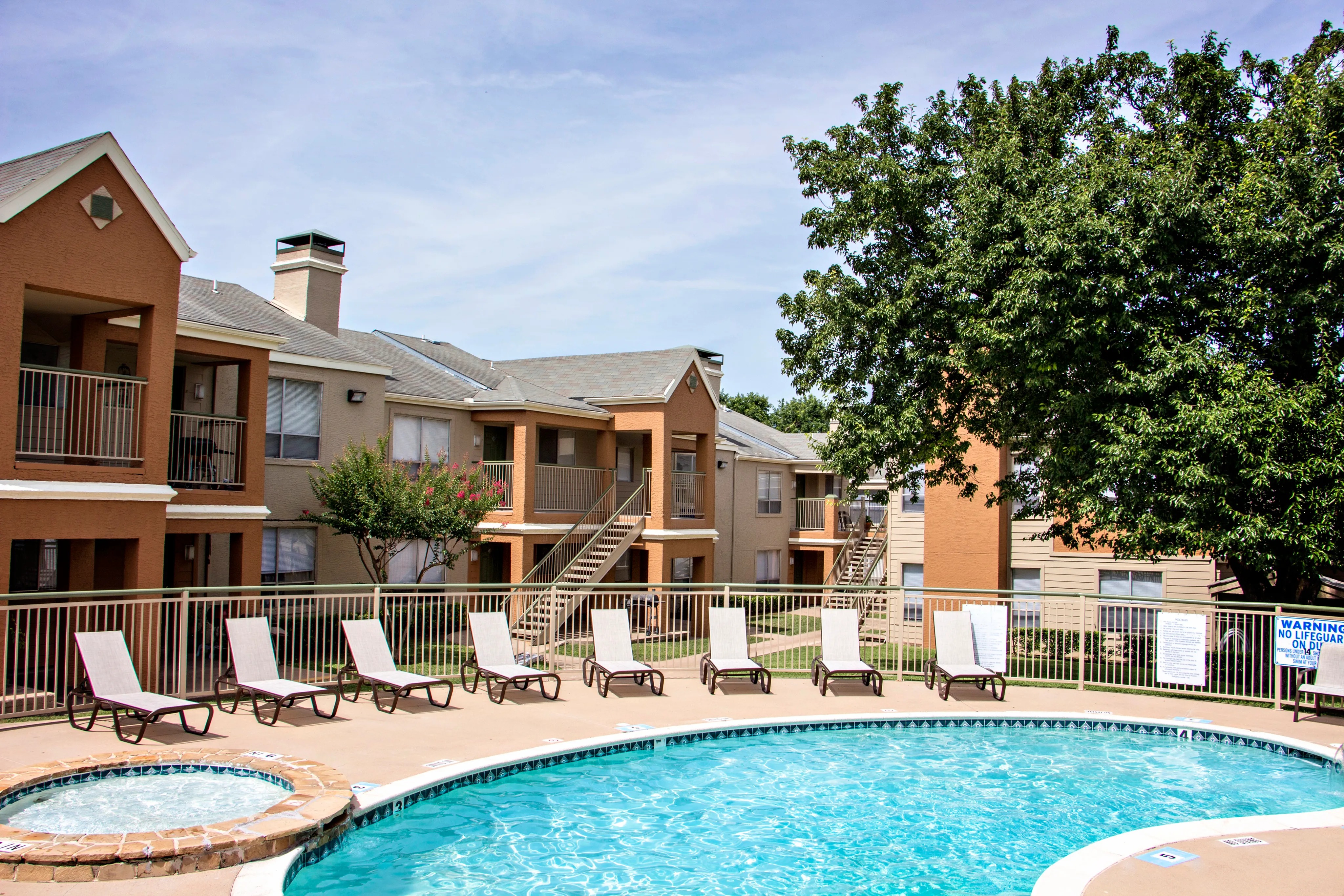 Amber Dawn Apartments Image 1