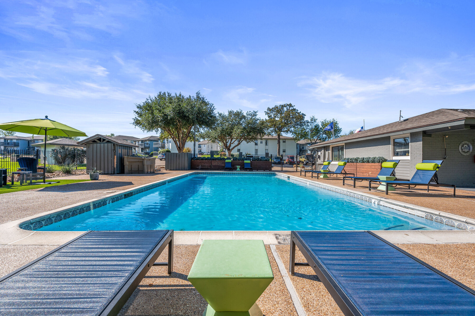 The Halston Image 22