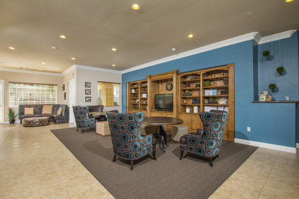 Gables Oak Creek Image 3