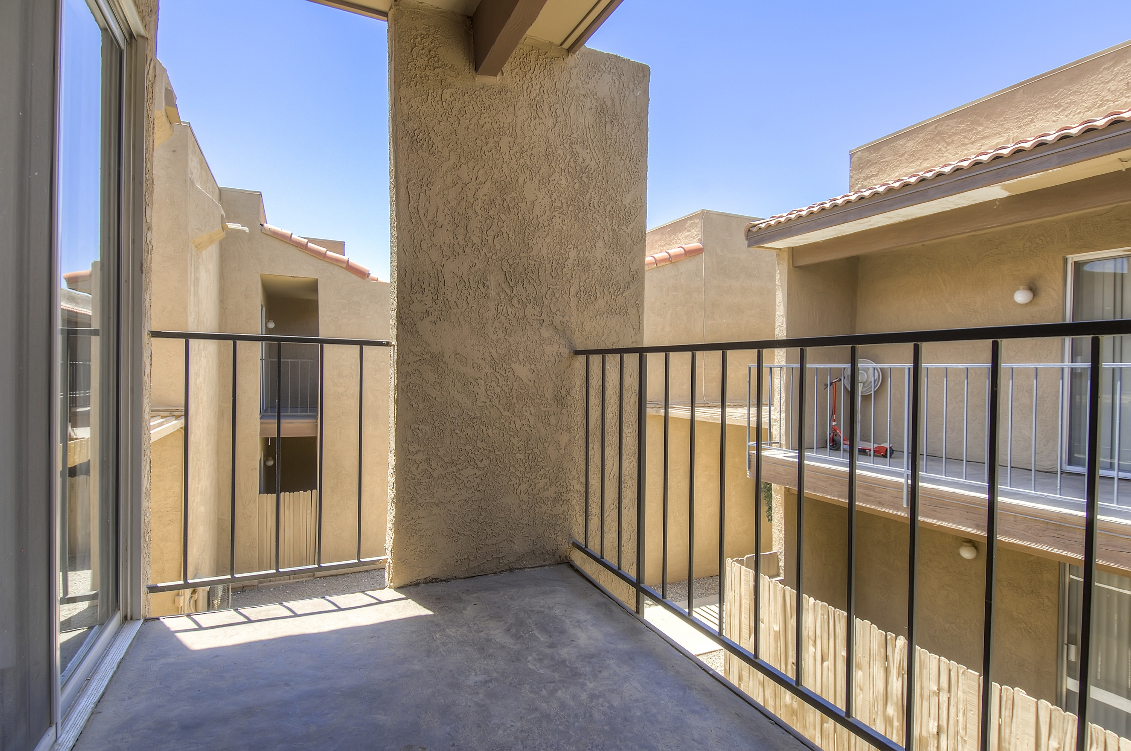 Lothlorien Apartments Image 24