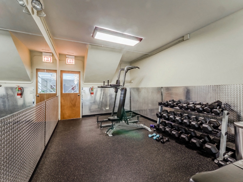 Presidential Apartments Image 35