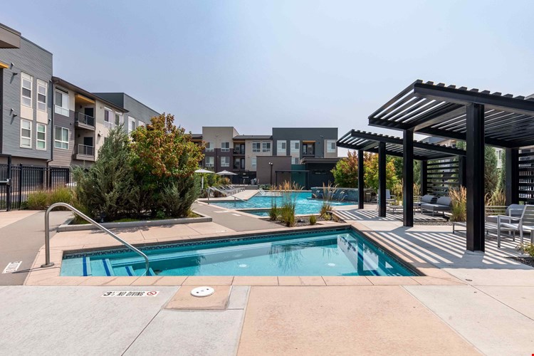 Encore Evans Station Apartments Image 5