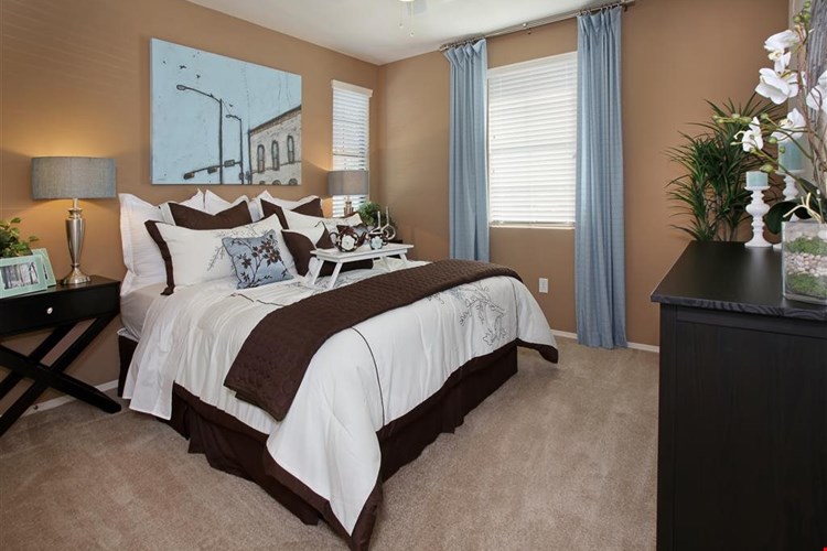 Everett Apartment Homes Image 12