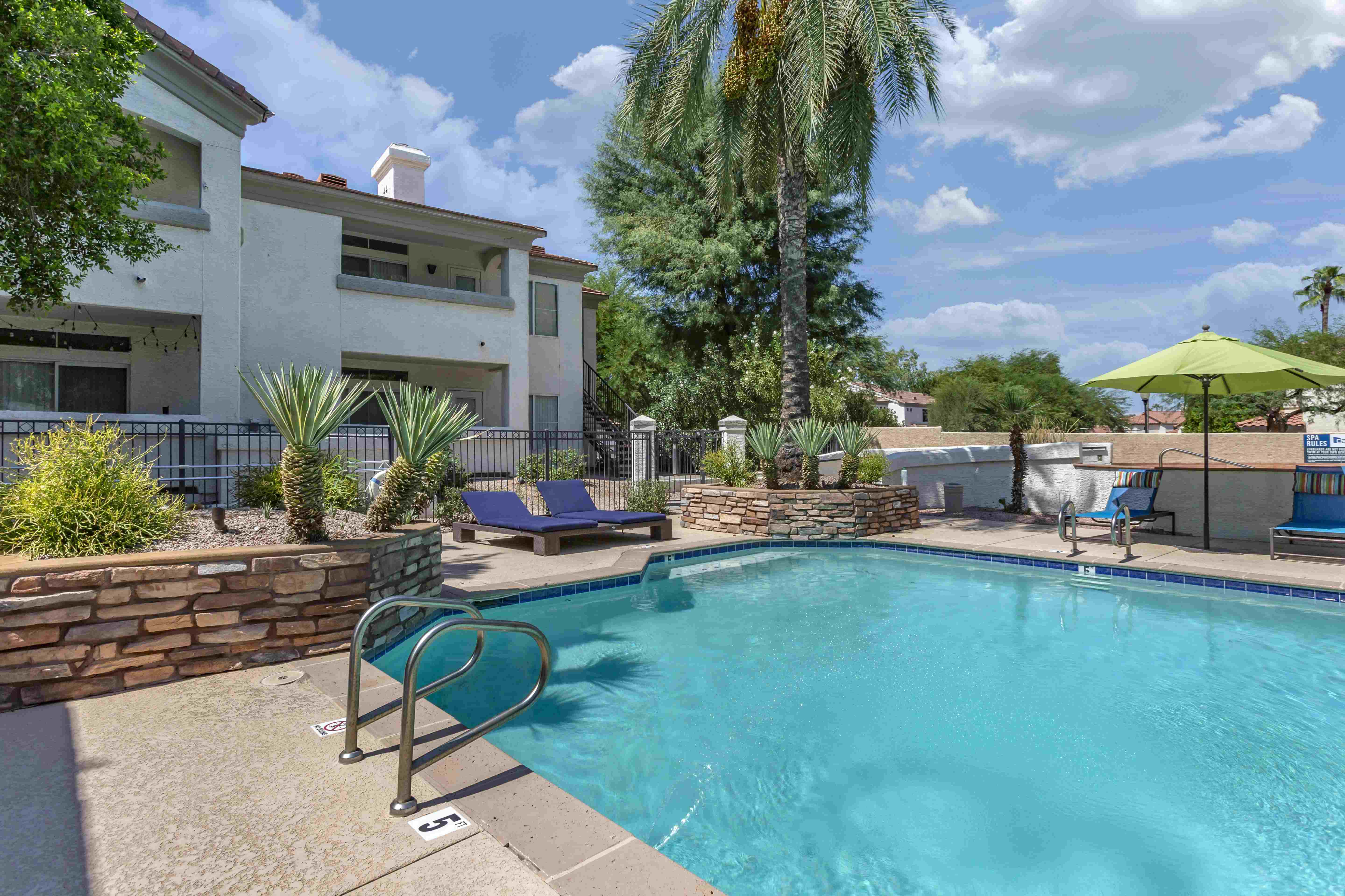 Carlyle Townhomes OLD Image 61