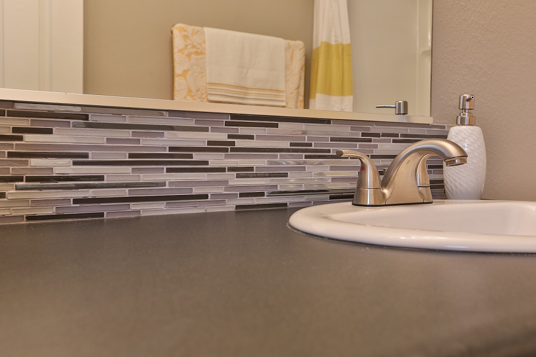 TheZimmer_Gresham_OR_BathroomBackSplash