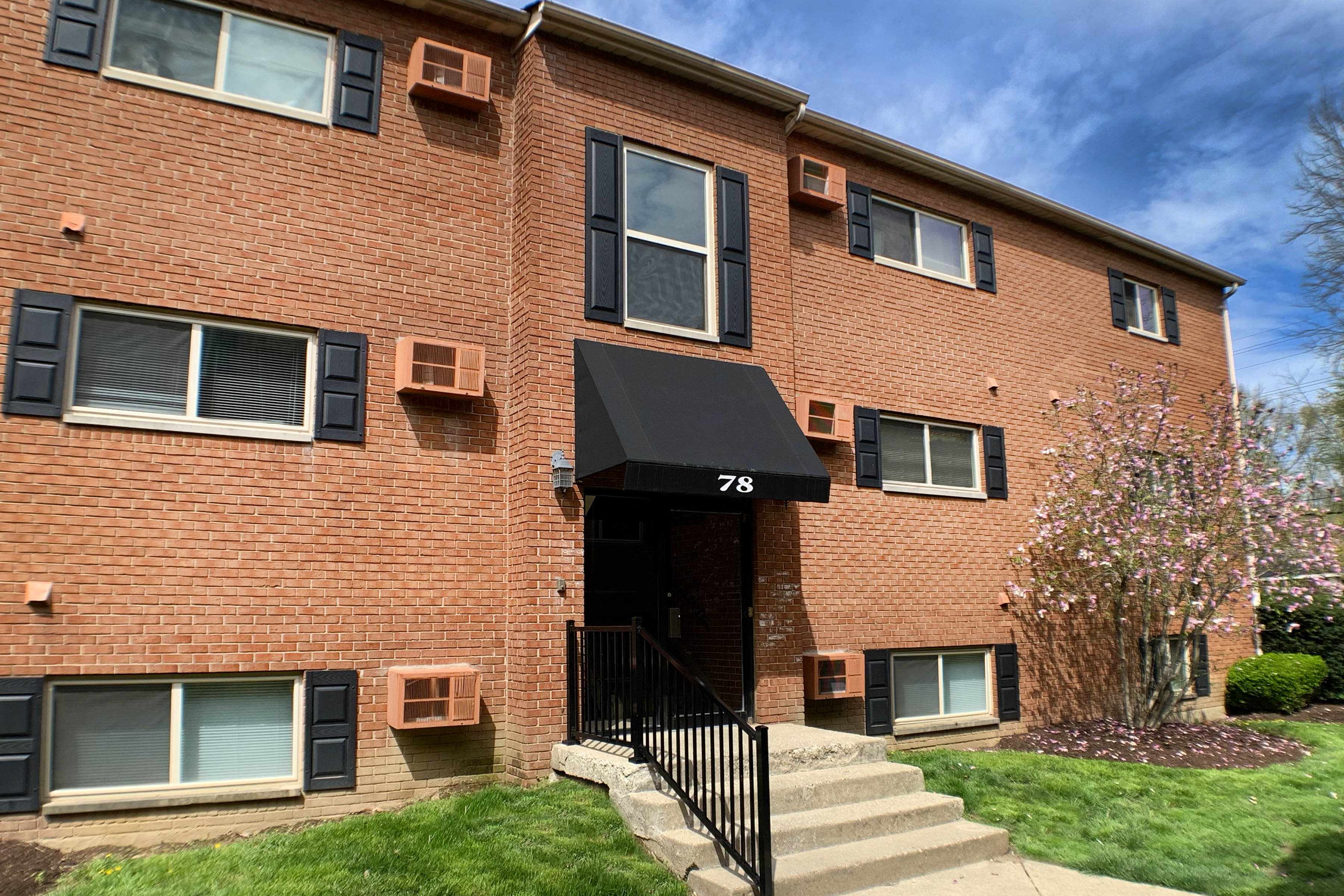 Crown Station Apartments Image 9