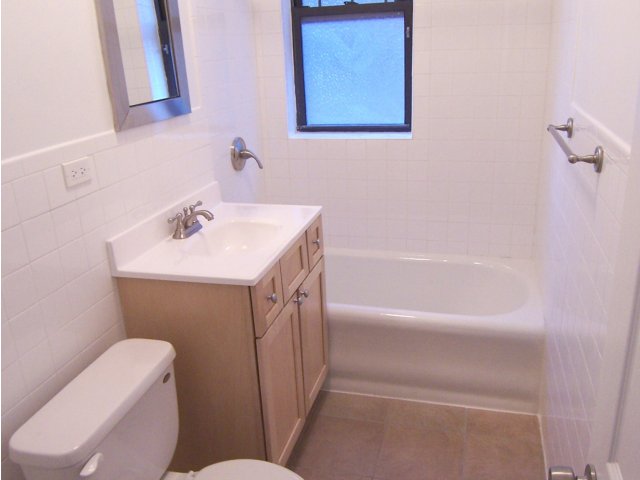 5500 S Cornell Avenue Image 3