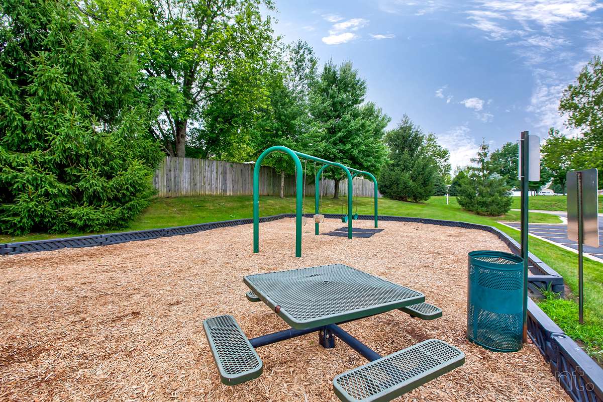 Brainard Landings Image 10