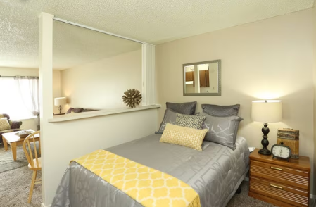 San Pedro Village Image 9