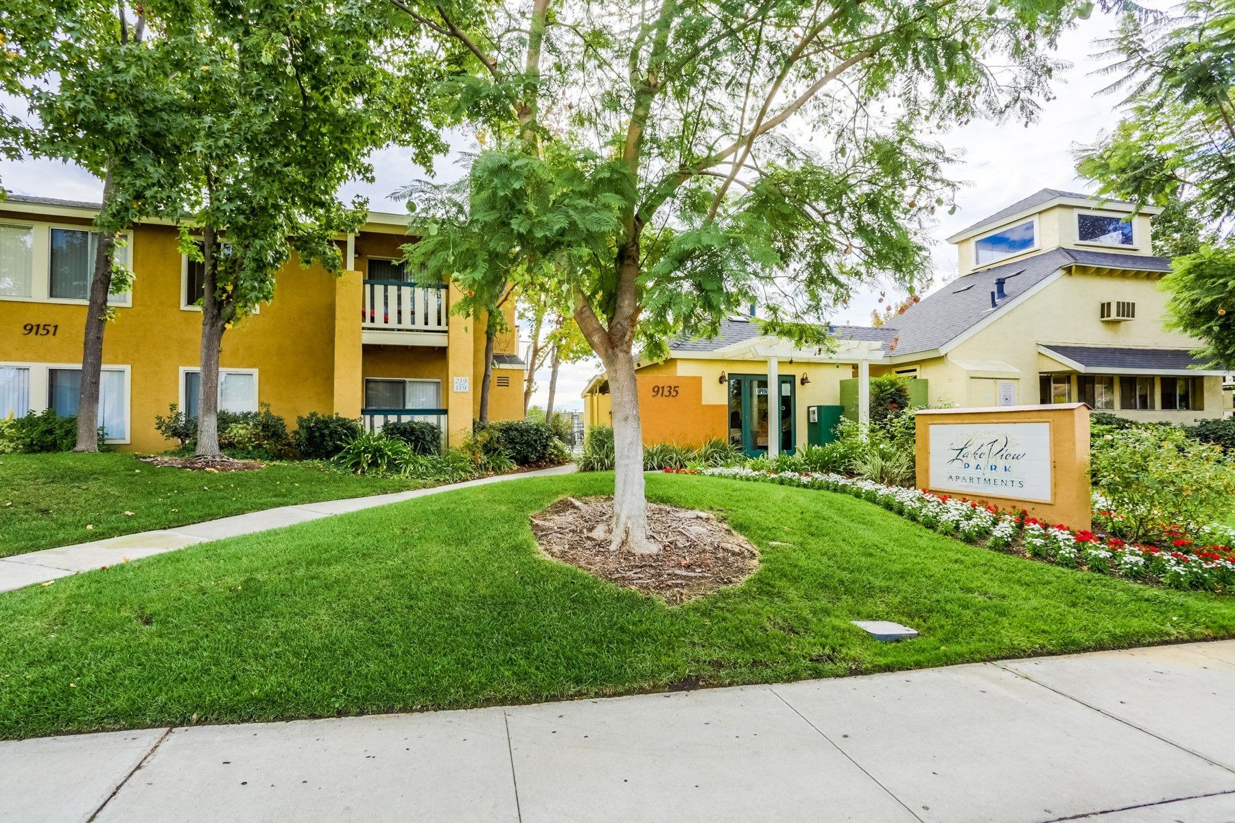 Lakeview Park Apartments Image 2