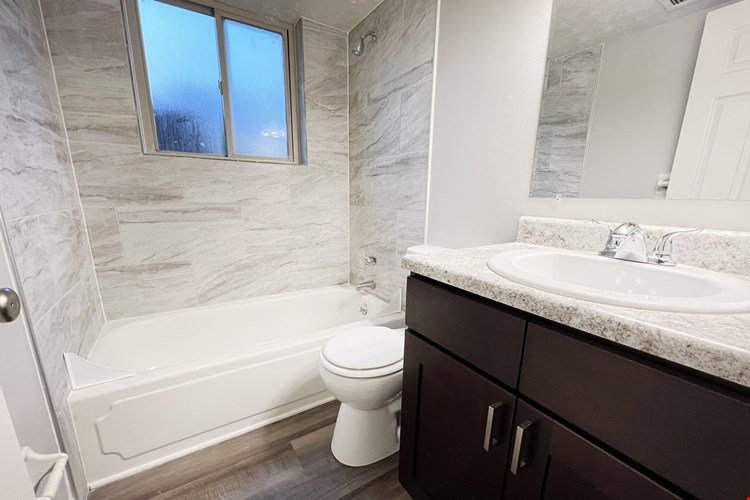 Crown Crossing Apartments Image 58