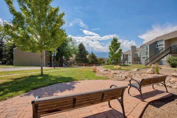 The Knolls at Sweetgrass Apartment Homes Image 15