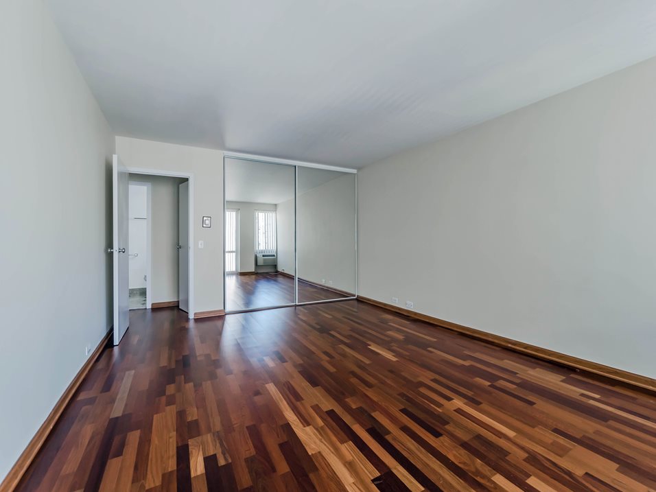 The Van Der Rohe Image 12