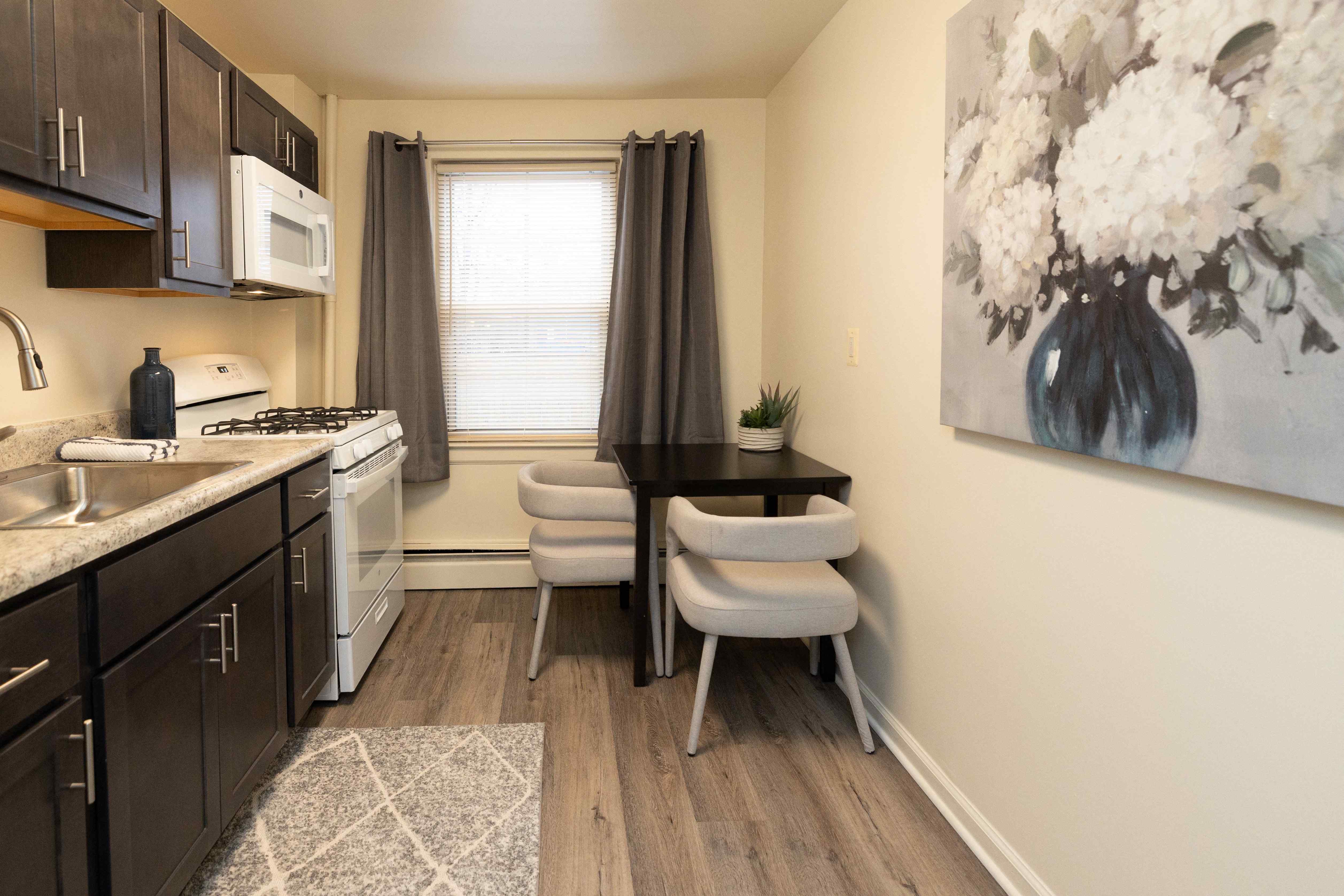 Loch Bend Apartments Image 3