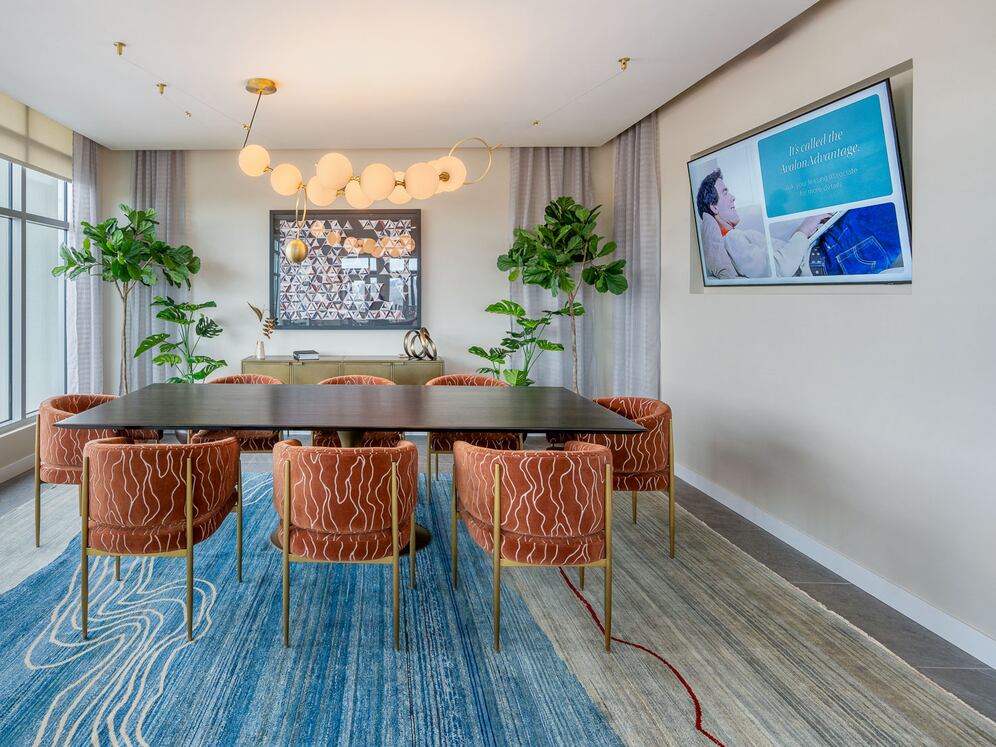 Rooftop sky lounge additional seating