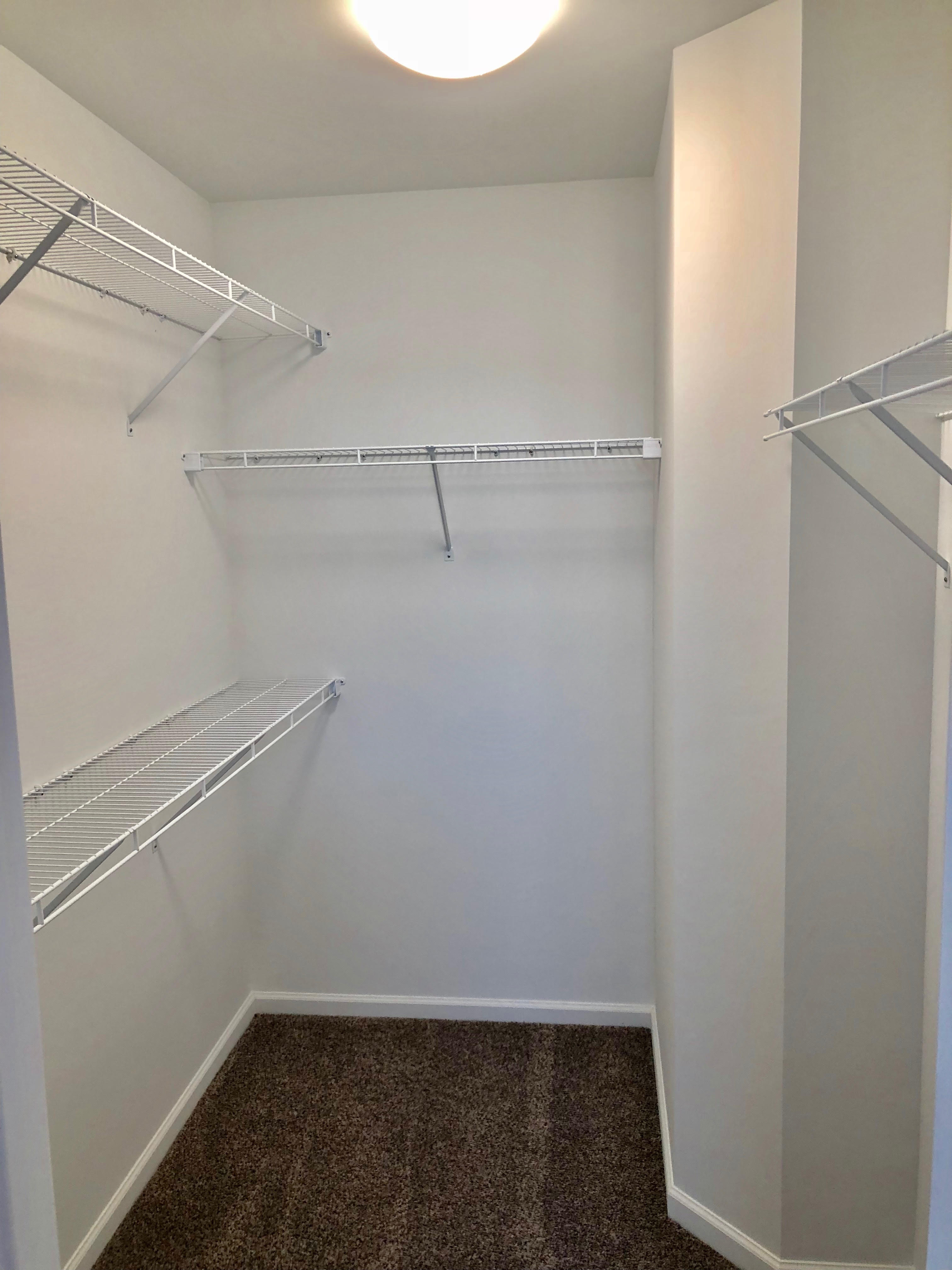 Keystone Lake Apartments Image 9