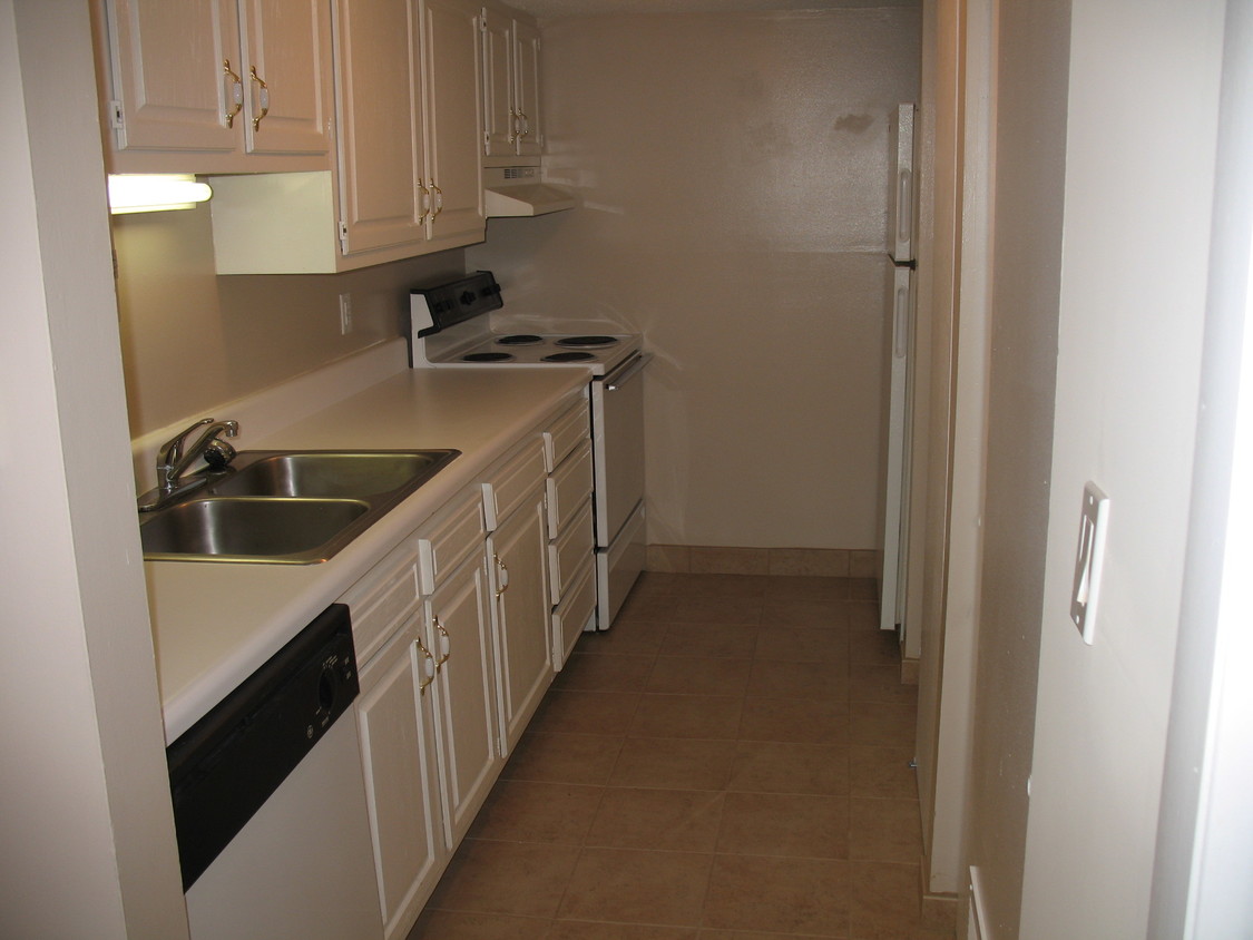 Meadowood Apartments Image 9