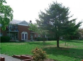 Dover Manor Image 9