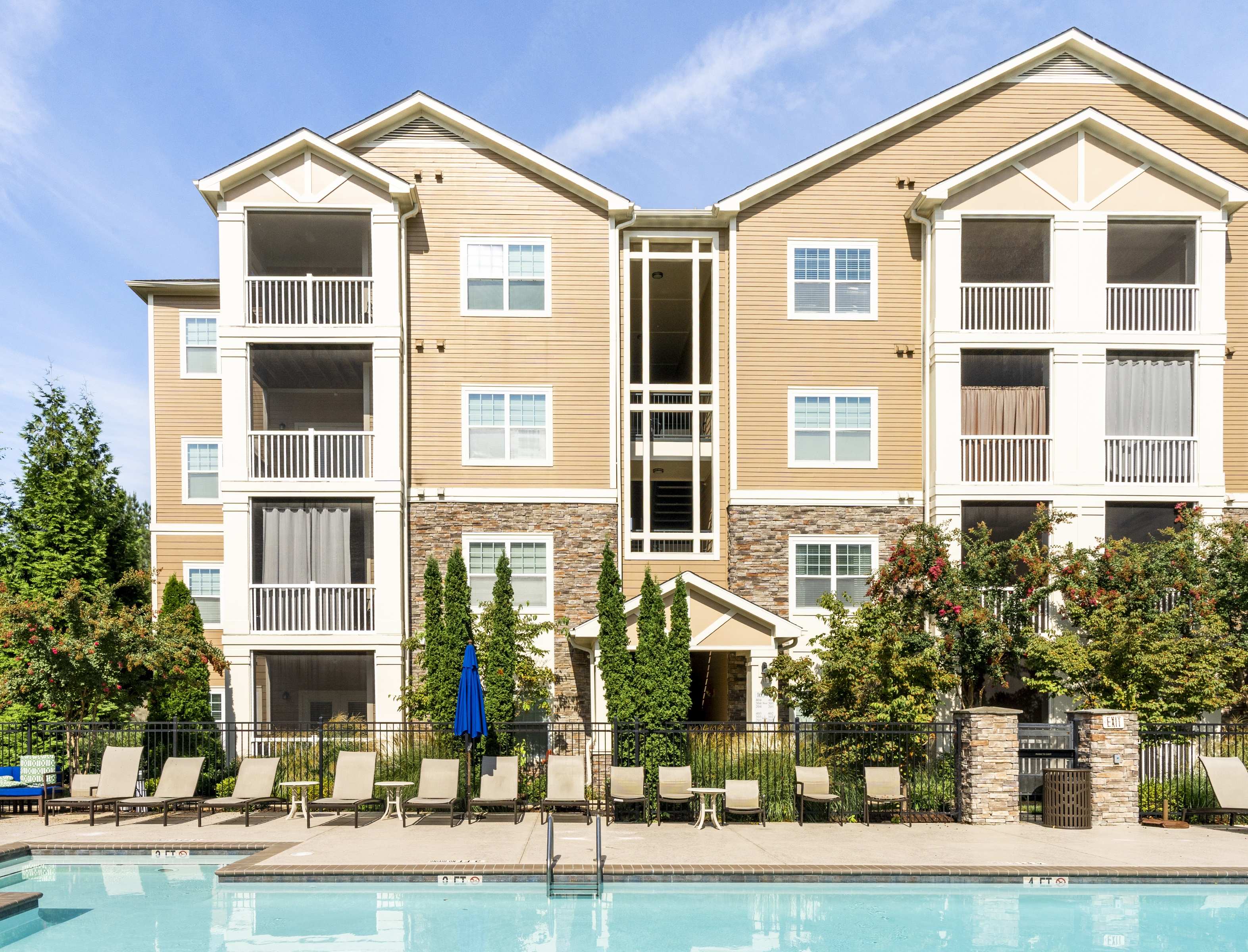 Oasis at Montclair Image 32