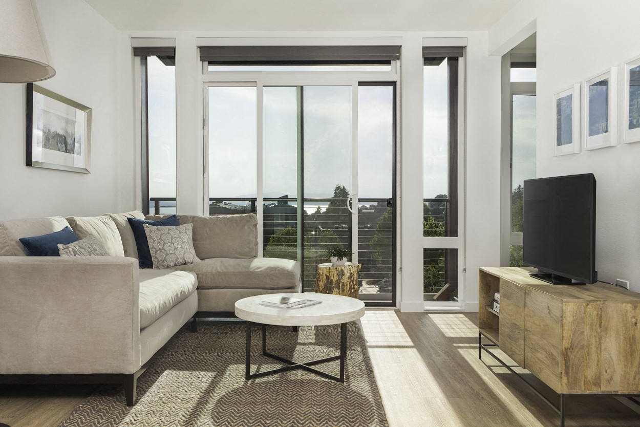 Floor-to-Ceiling Windows