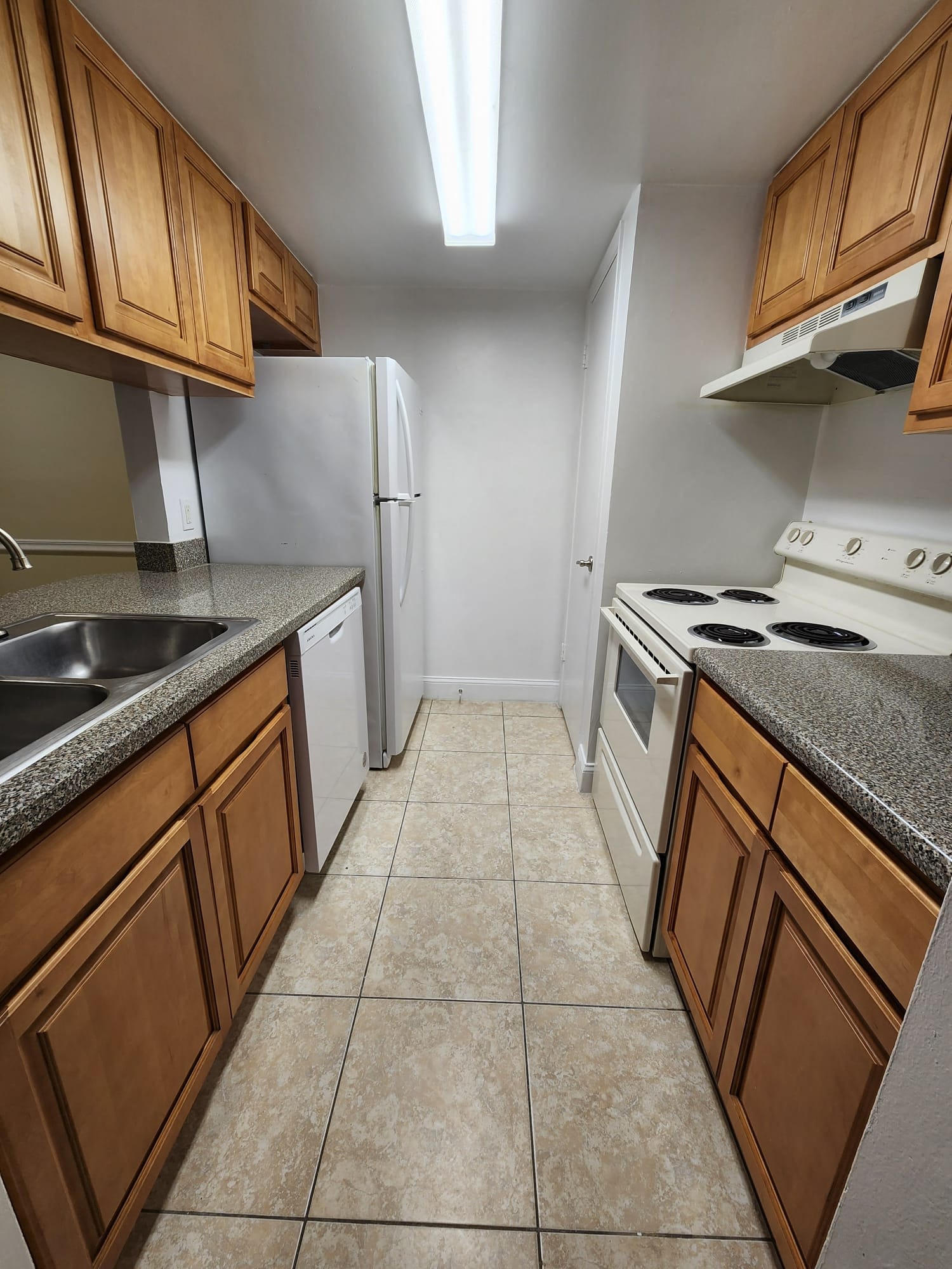 Sunscape Apartments Image 3