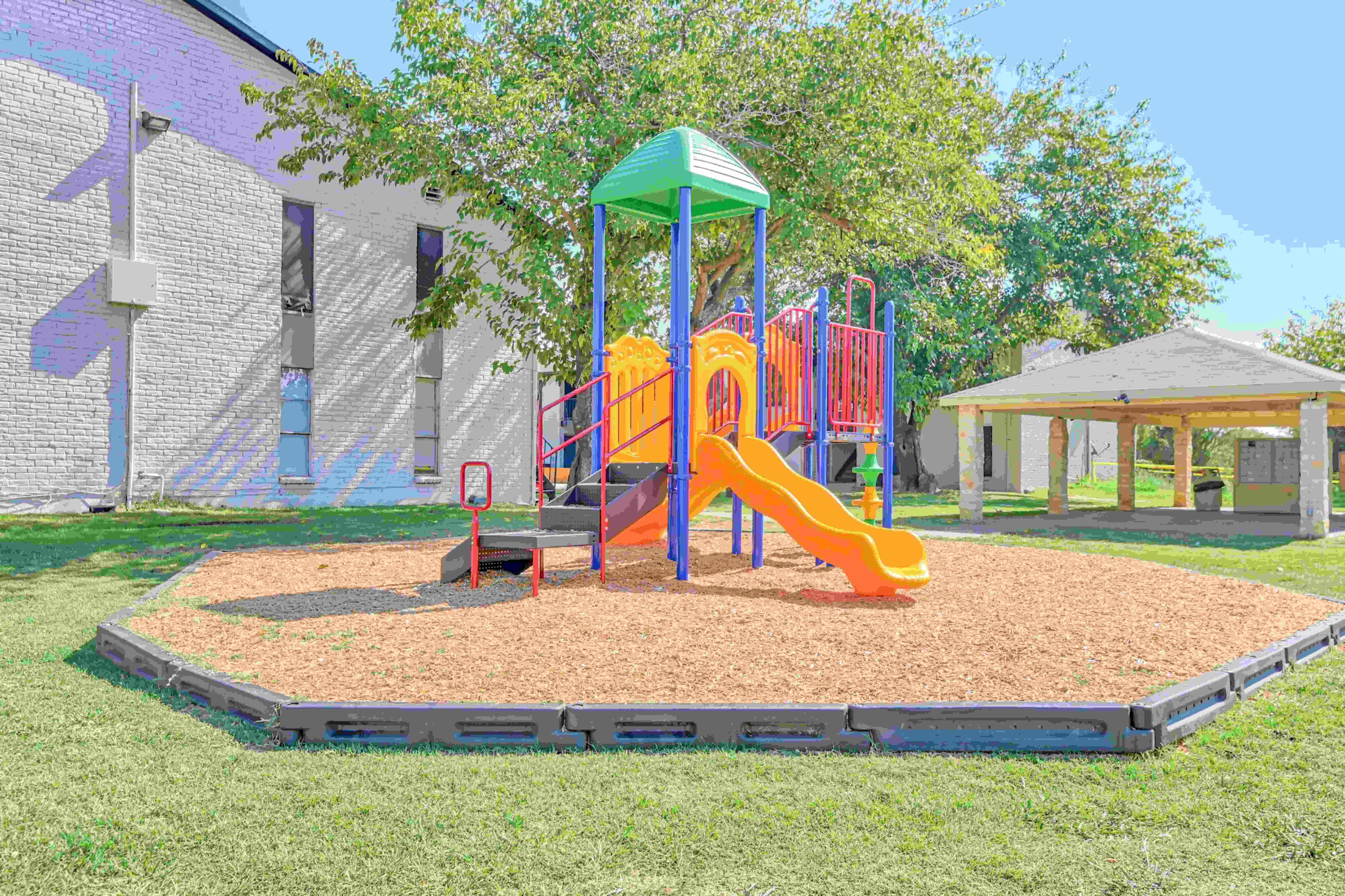 Woodside Flats Image 29