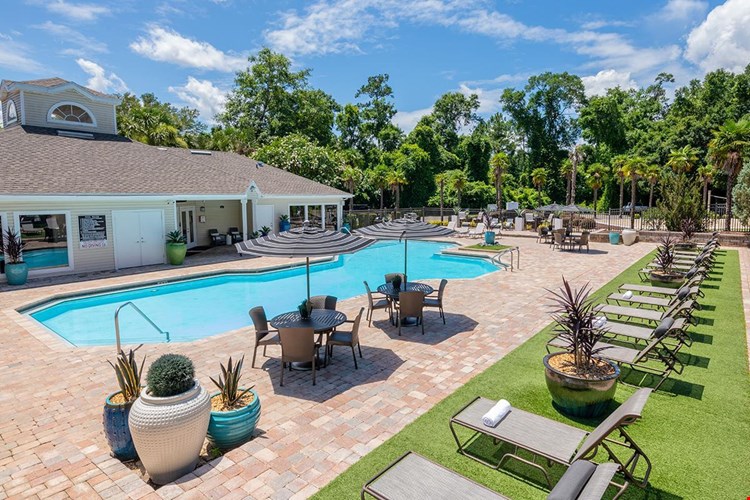 Our expansive sundeck offers plenty of seating options so you can be a comfort while soaking in the sun.