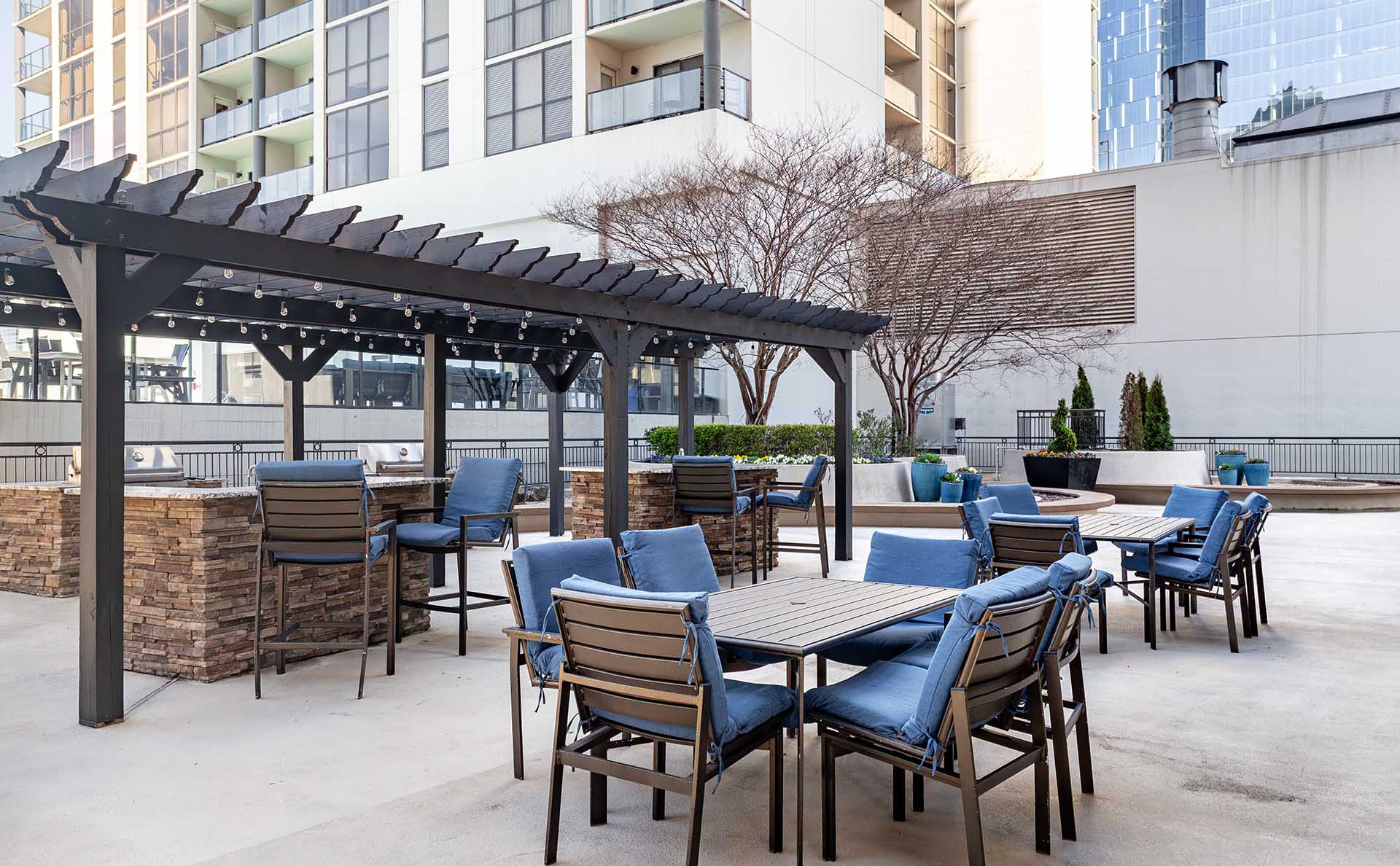 Arts Center Tower Apartments Image 22