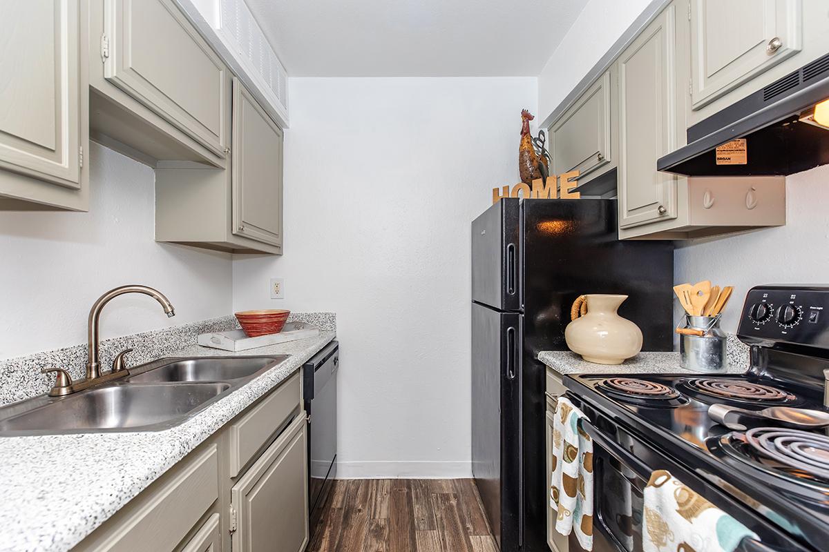 Woodlake Townhomes Image 6