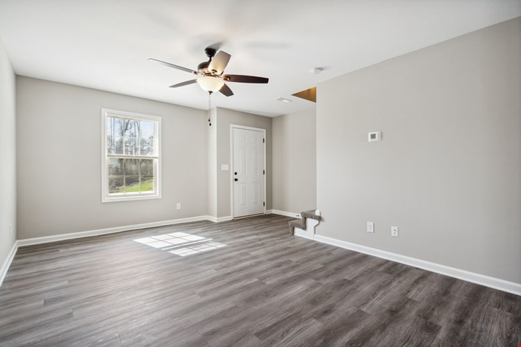 Center Pointe Townhomes Image 26