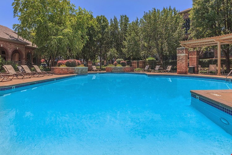 Crescent Apartments Image 46