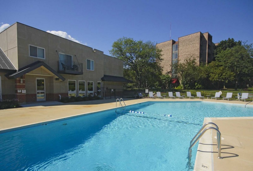 Wilshire Tower Apartments Image 5