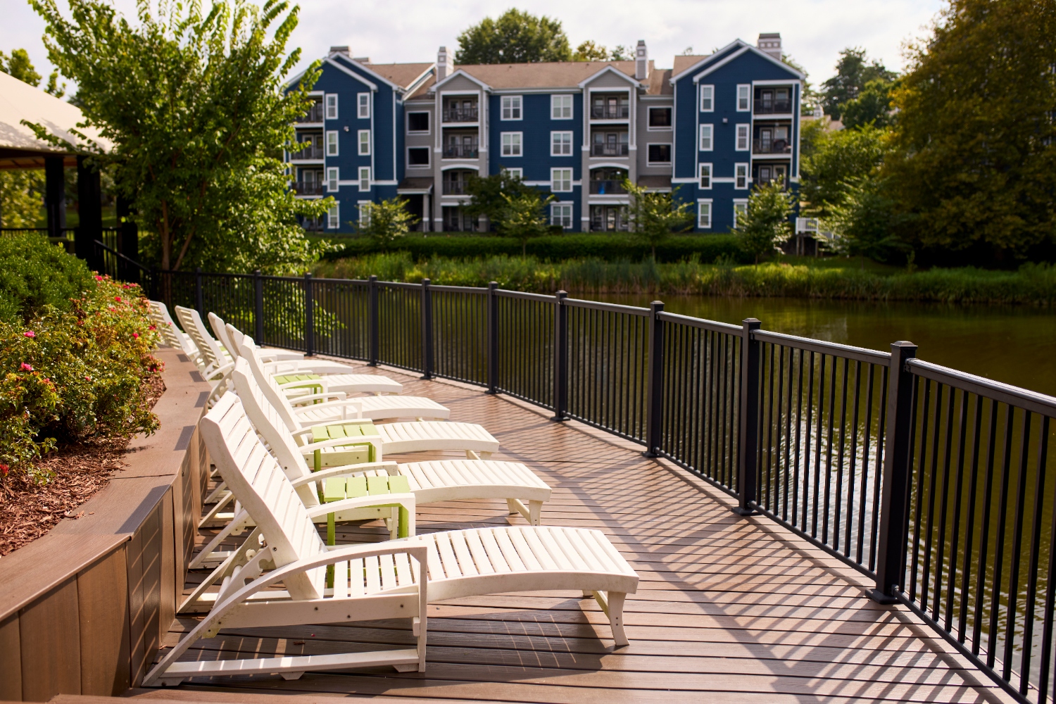 Lakeside Apartments Image 118