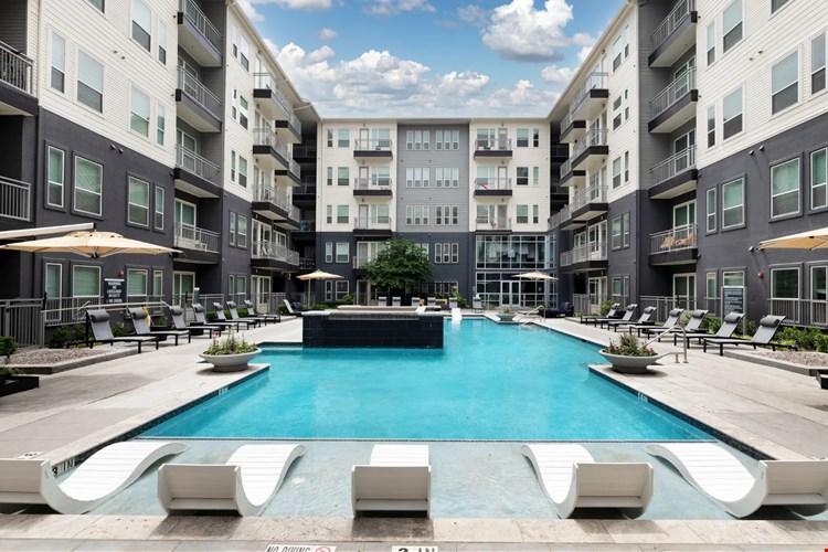 Macallan on Ross Image 1