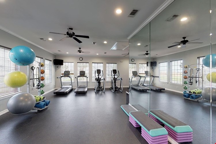 The Club of the Isle Image 14