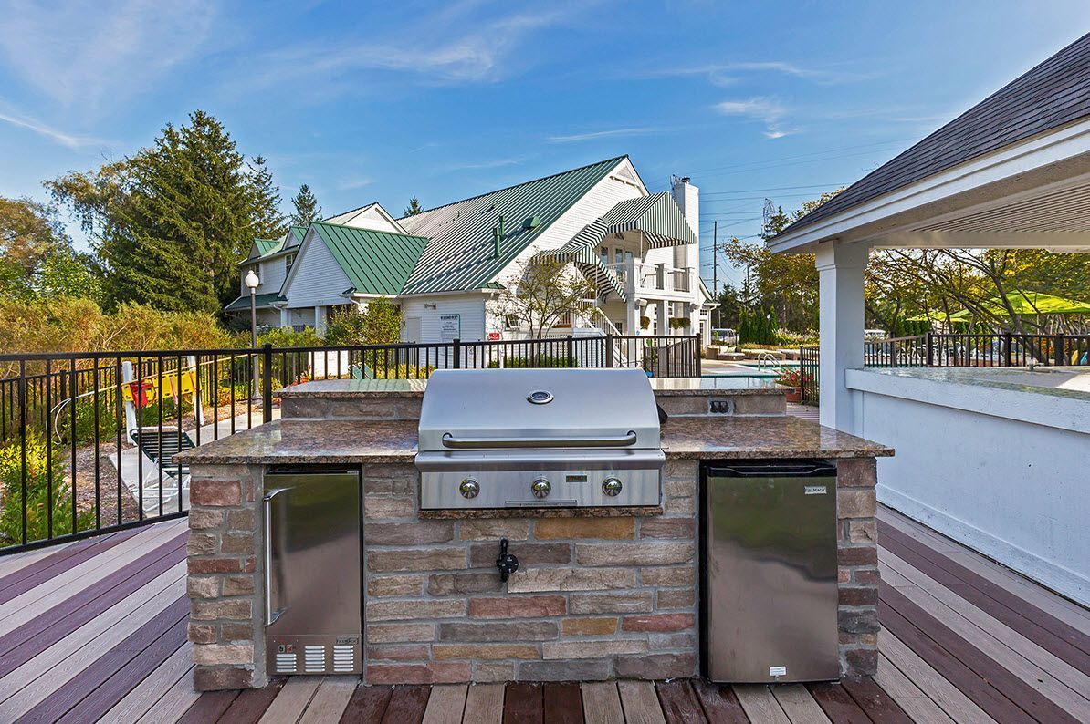 Village Club of Canton Apartments Image 29