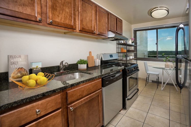 Colesville Towers Image 34