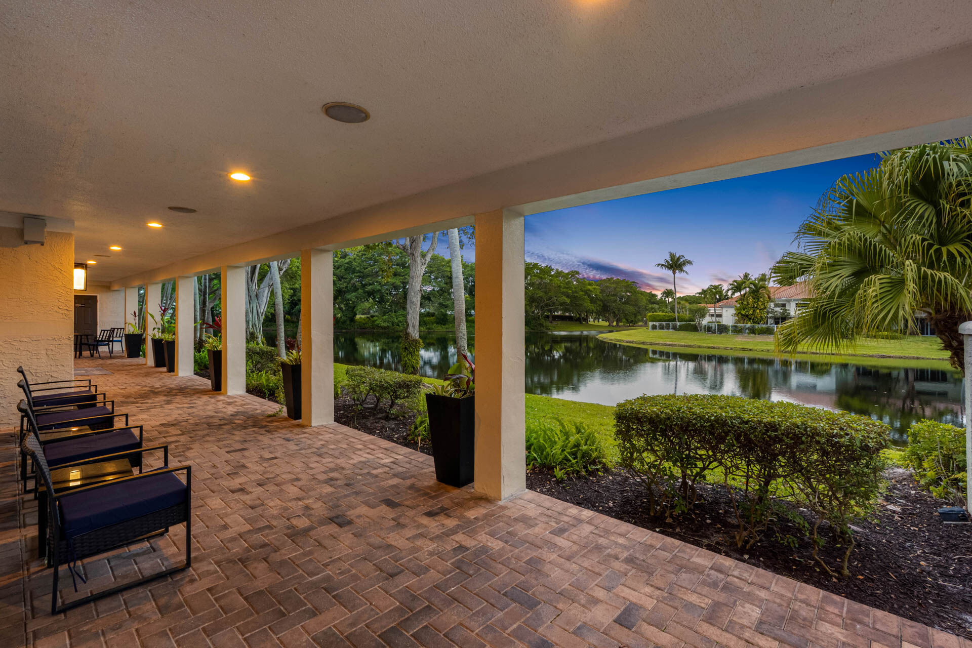 Mizner Court Image 18