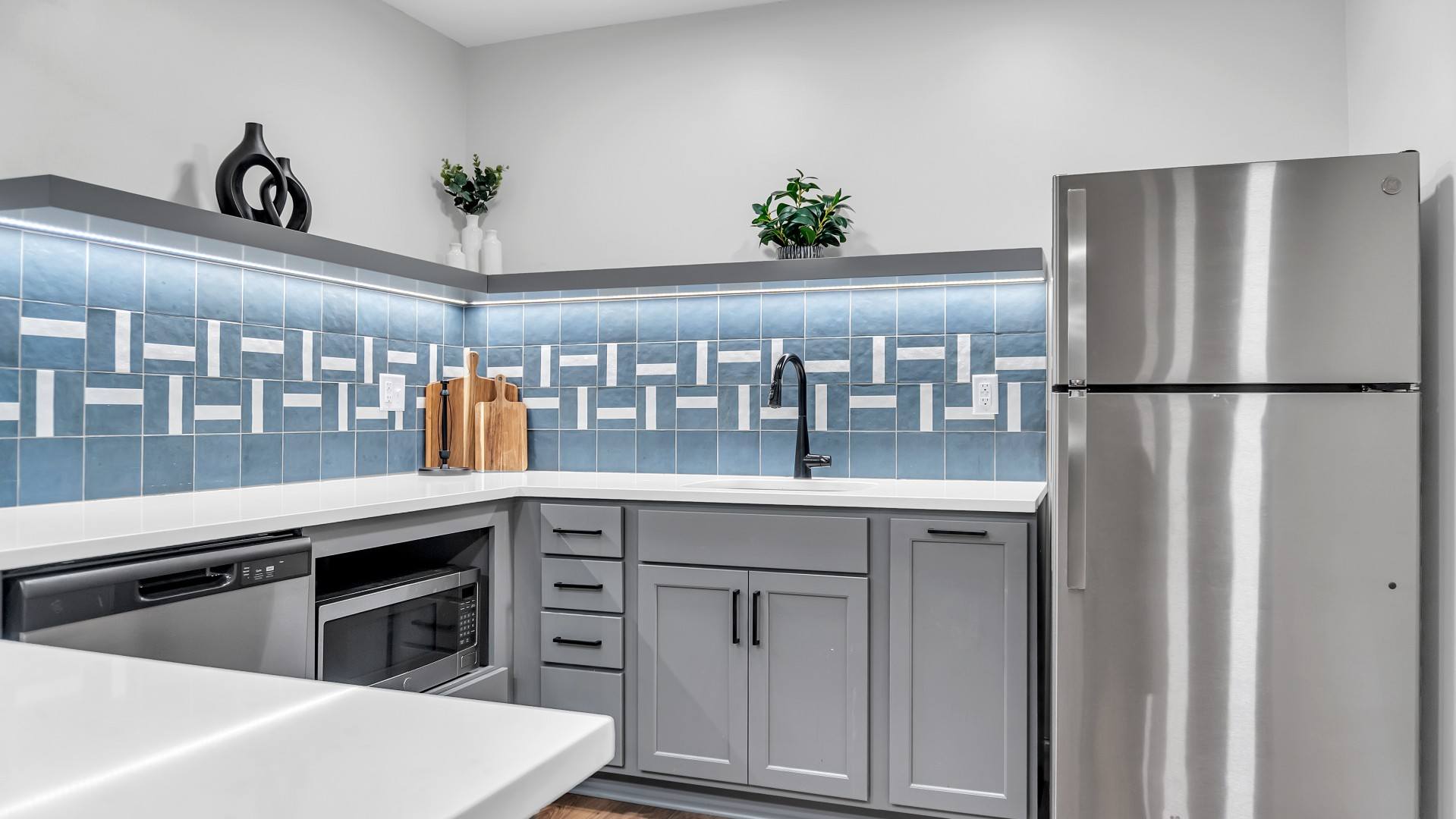 Hillsborough Apartments Image 21