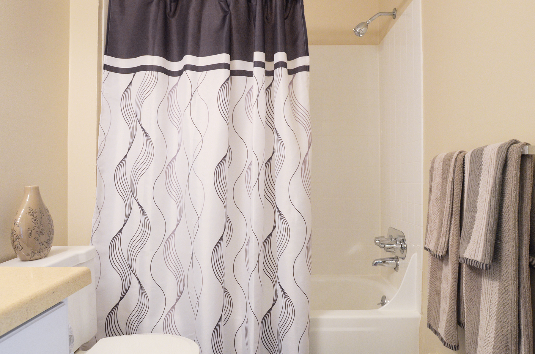 Rochester Square Image 7