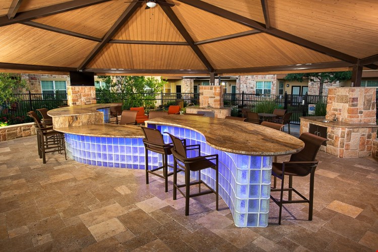 Villas In Westover Hills   Image 4