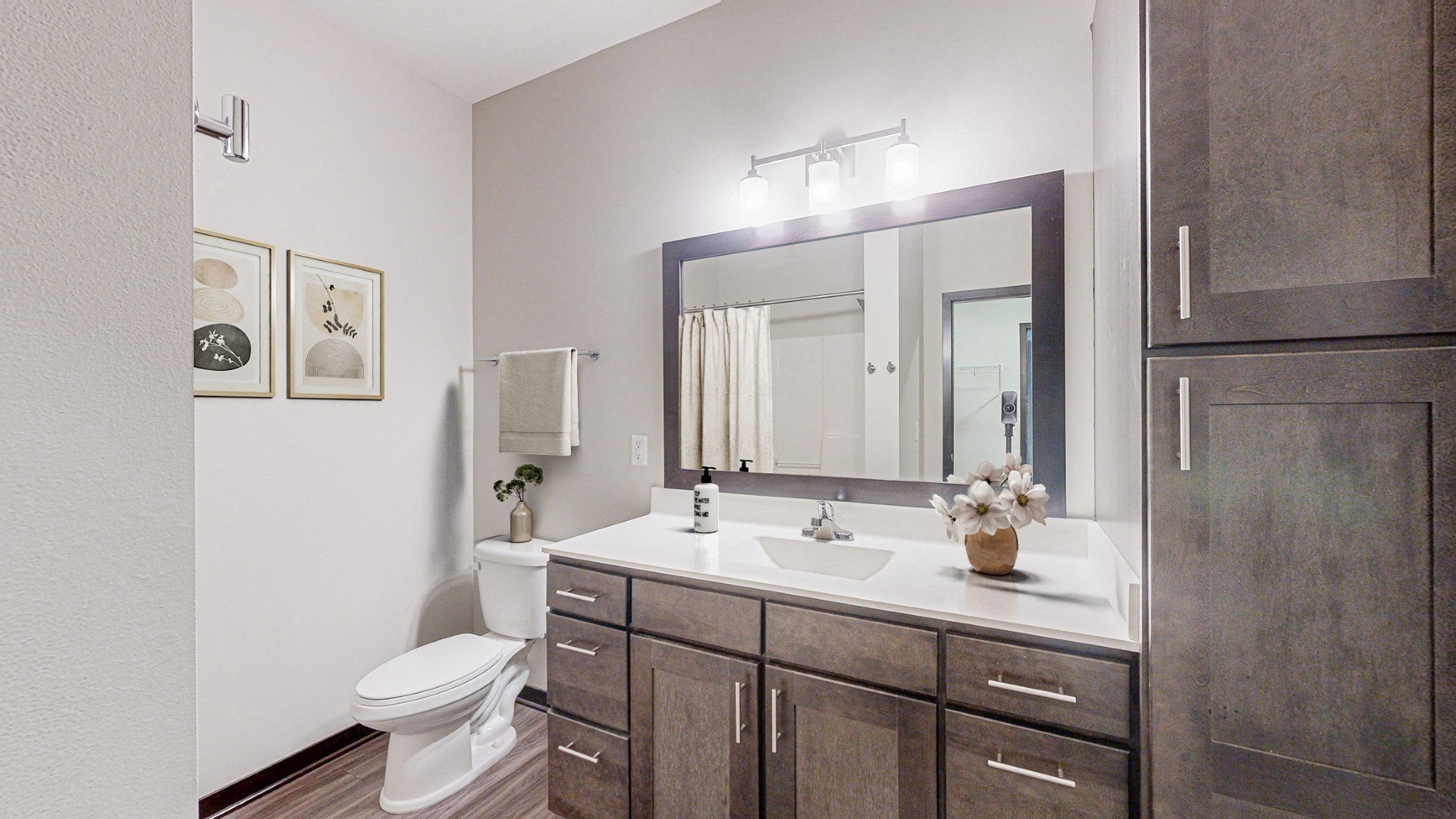 The Shoreham Apartments Image 73