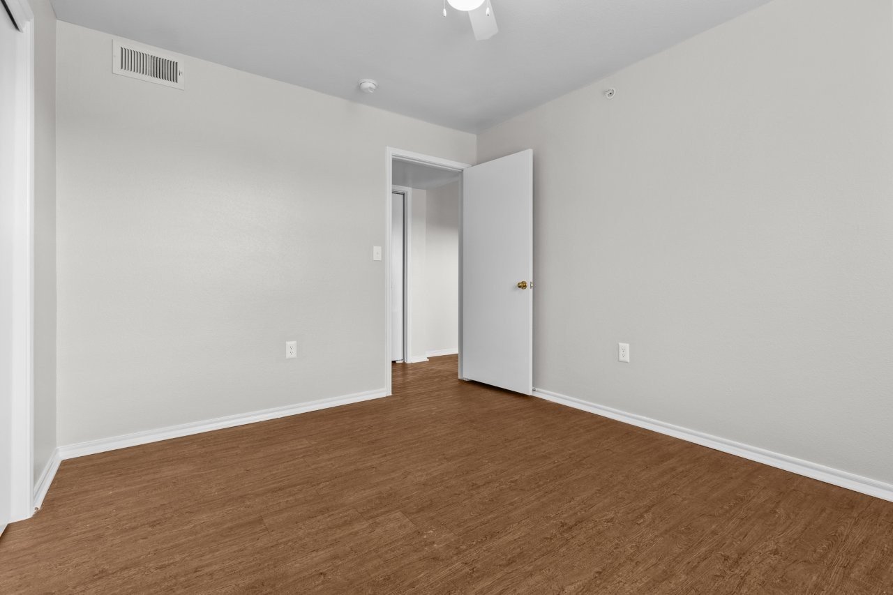 Valley Ridge Image 13