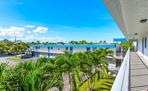 Costa Del Lago Image 6