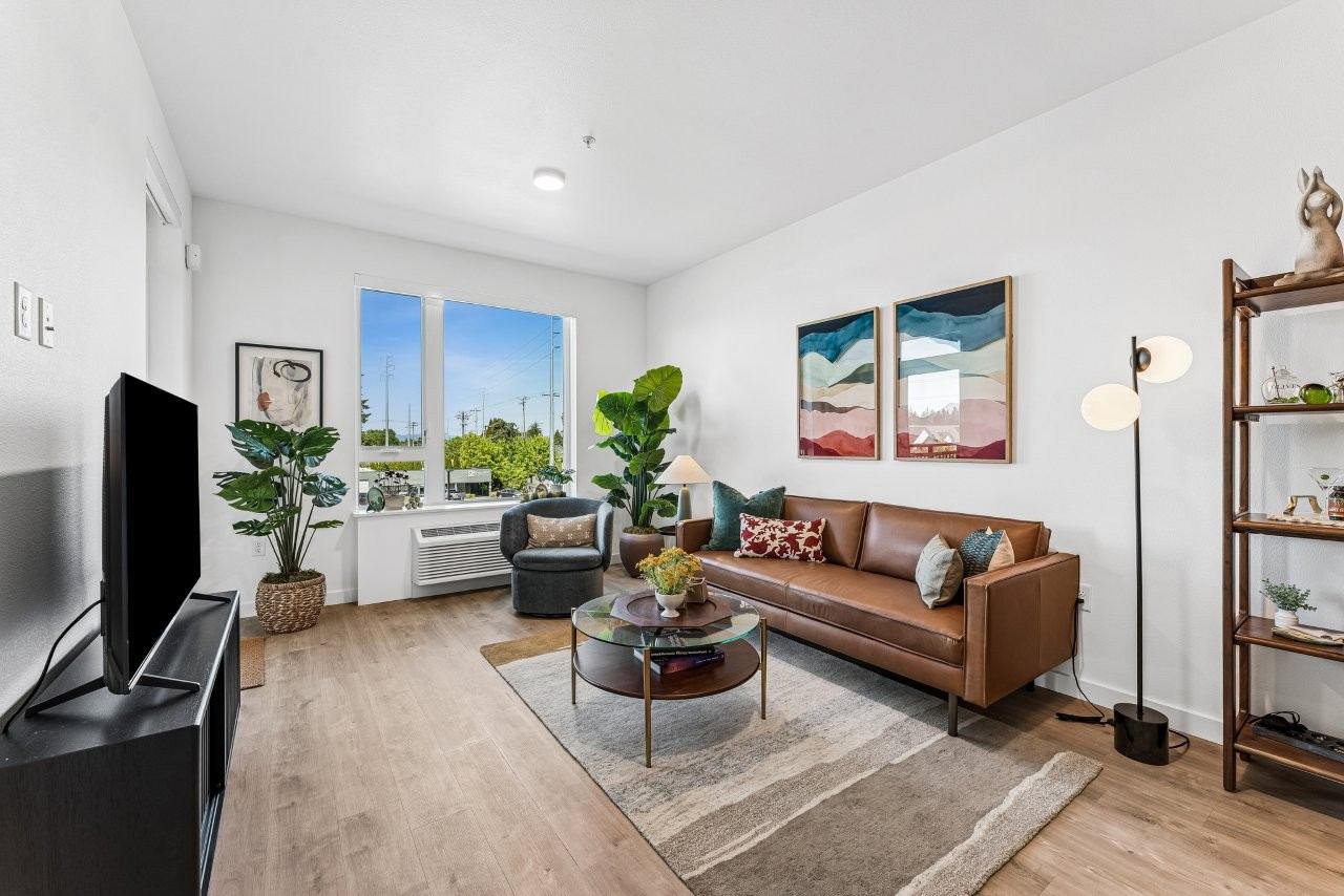 1x1 Living Room
