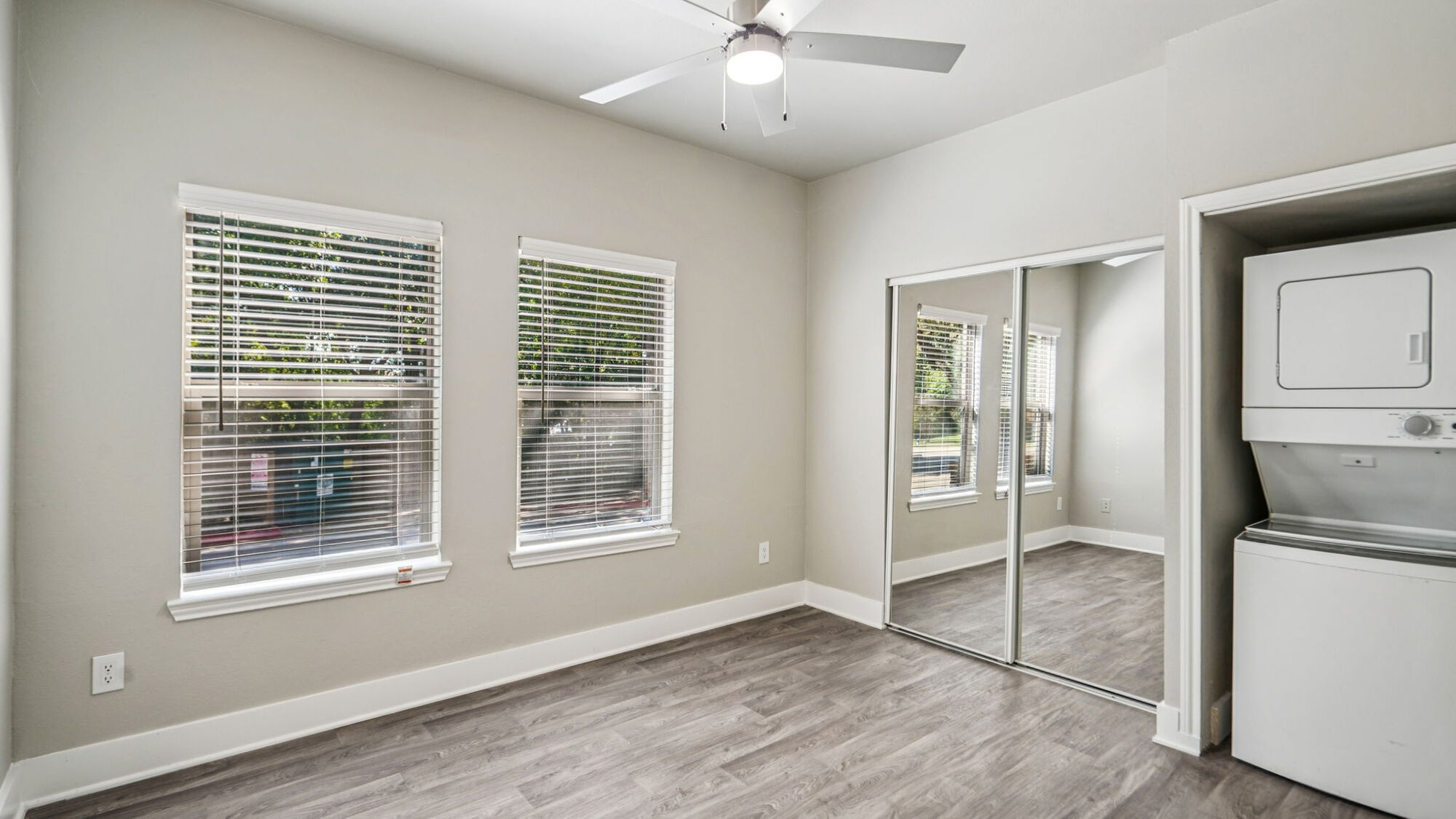 Larkin Apartment Homes Image 96