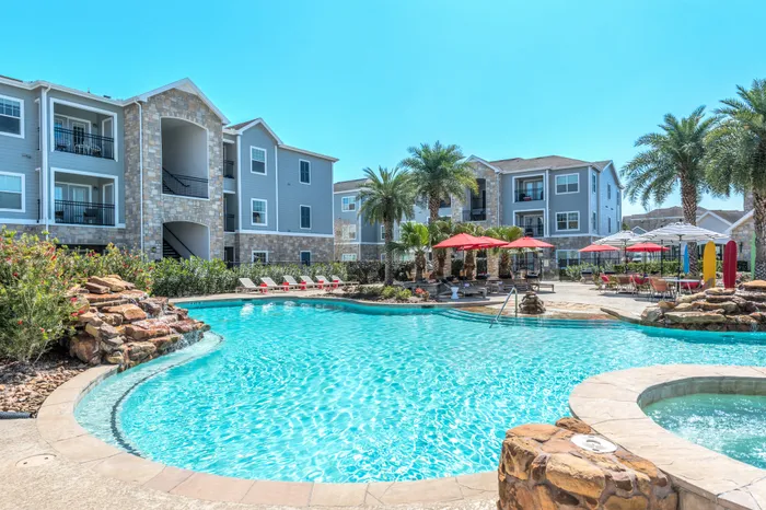 Summerbrooke Apartments Image 1