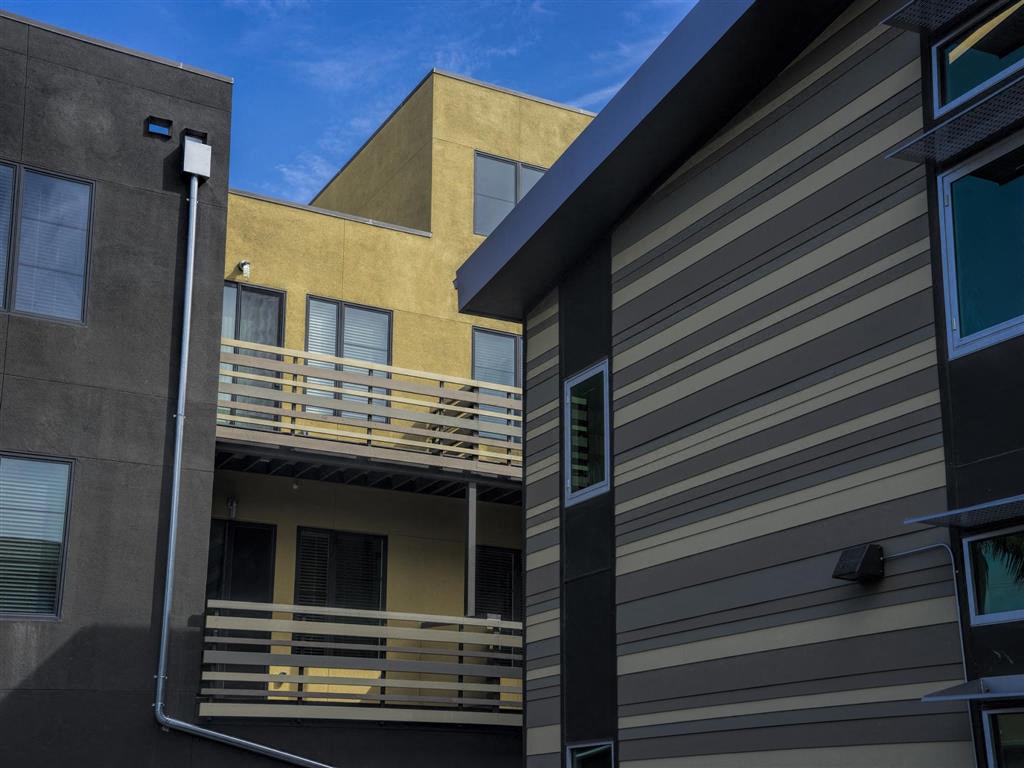 Mason at Hive Welcome Home to Mason at Hive in Oakland, Ca Now Leasing