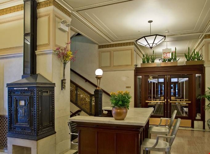 Fisher Building City Club Apartments Image 34